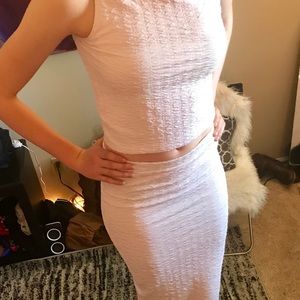 Bar III Sz S/M crop top and midi skirt White 🌸